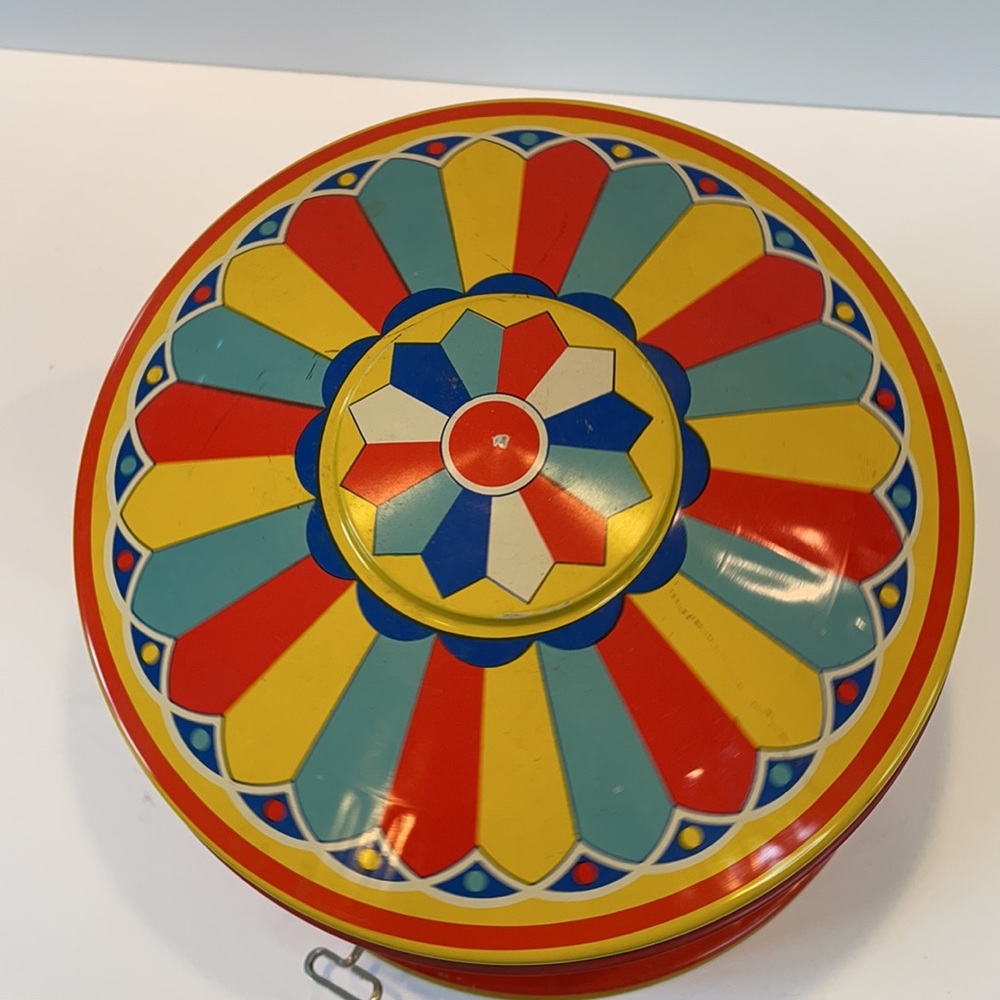 J Chein & Co Musical Merry Go Round - Picture 8 of 17